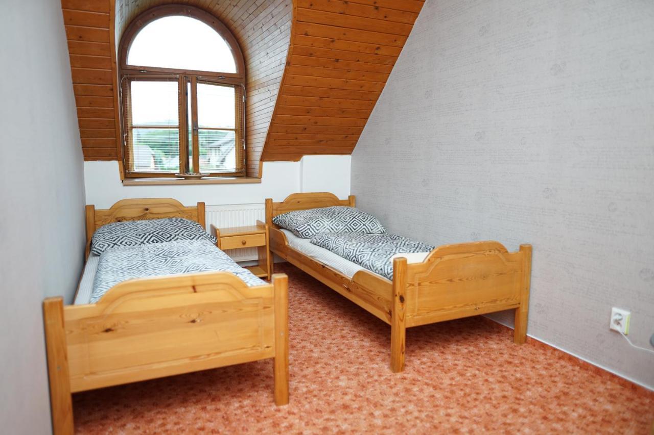 Penzion Terasa, Bed & Breakfast Велке Лосіни Екстер'єр фото